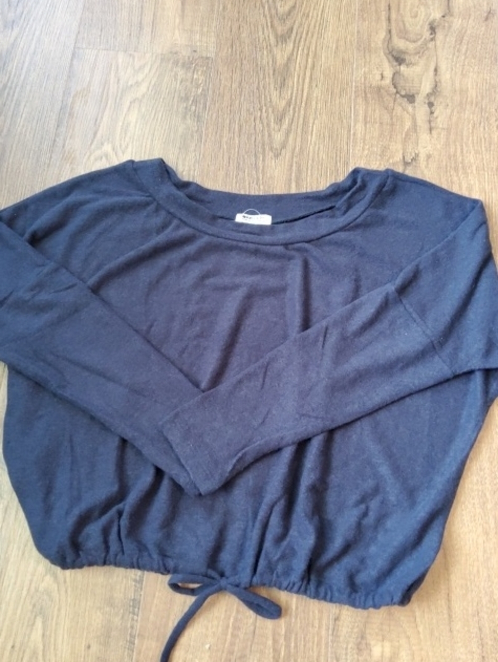 LAmade Navy Crewneck Drawstring Hem Sweater NWT Medium - Picture 2 of 14
